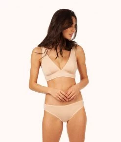 Wearlively Bras The All-Day Plunge Bralette: Toasted Almond