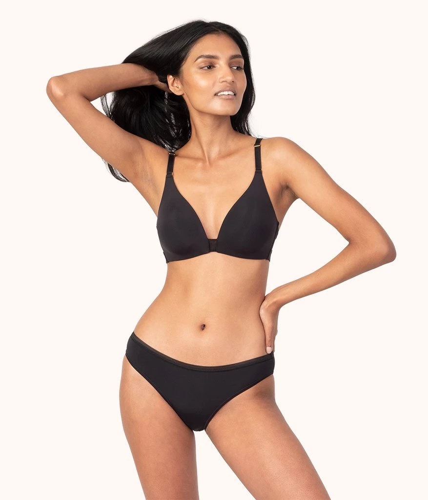 Wearlively Bras The Flex No-Wire Bra: Jet Black 3 Wearlively Bras The Flex No-Wire Bra: Jet Black