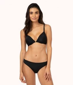 Wearlively The Front Close No-Wire Bra: Jet Black Bras