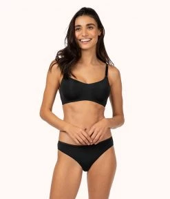 Wearlively The No-Wire Balconette Bra: Jet Black