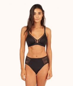 Wearlively The Smooth Lace Bralette: Jet Black Bras
