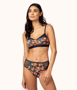 Wearlively The Sweetheart Bralette - Print: Poppy Floral