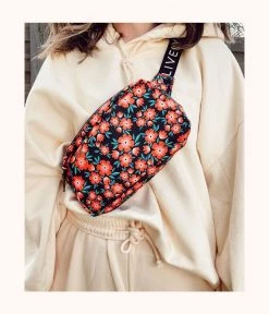 Wearlively The Crew Fanny Pack: Poppy Floral