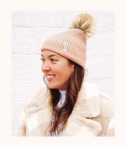 Wearlively The It-Girl Pom Beanie: Dusty Pink