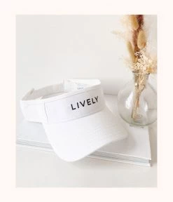 Wearlively The LIVELY Crew Visor: White Categories