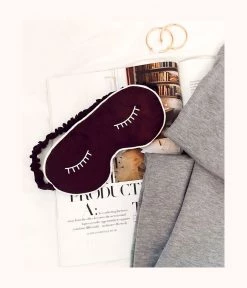 LIVELY The "Hit Snooze" Sleep Mask: Plum
