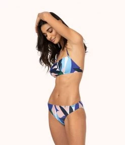 Wearlively The Straight Up Halter - Print: Retro Floral Categories