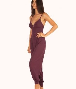 Wearlively The All-Day Jogger: Plum Categories