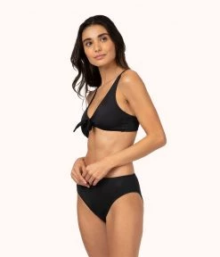 Wearlively The Plunge Bralette: Jet Black