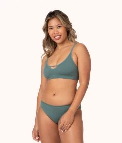 Wearlively The Skinny-Strap Seamless Bralette: Harbor Green