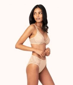 Wearlively Bras The Smooth Lace Plunge Bra: Toasted Almond