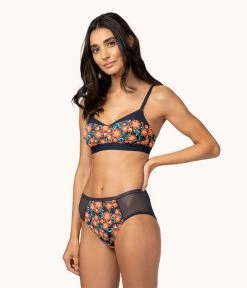 Wearlively The Sweetheart Bralette - Print: Poppy Floral