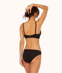 Wearlively The All-Day Plunge Bralette: Jet Black Bras