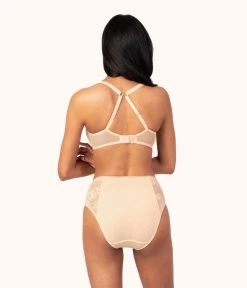 Wearlively Bras The Smooth Lace Plunge Bra: Toasted Almond