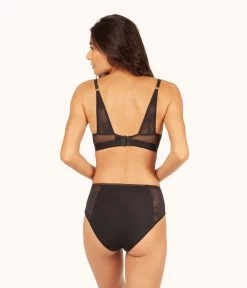 Wearlively The Smooth Lace T-Shirt Bra: Jet Black