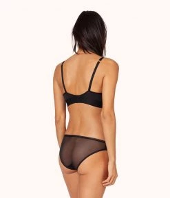 Wearlively Bras The Spacer Bra: Jet Black 11 Wearlively Bras The Spacer Bra: Jet Black