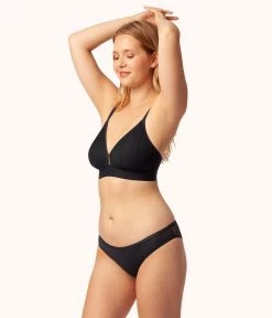 Wearlively The No Show Thong Bundle - Print: Toasted Almond/Jet Black/Painted Polka