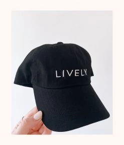 Wearlively The It-Girl Hat: Jet Black
