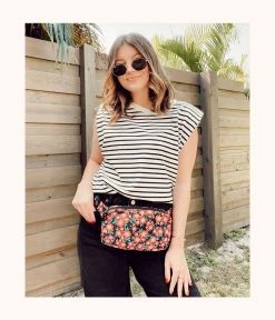 Wearlively The Crew Fanny Pack: Poppy Floral 9 Wearlively The Crew Fanny Pack: Poppy Floral