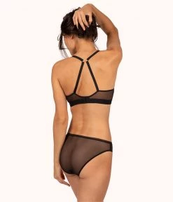 Wearlively The Spacer T-Shirt Bra: Jet Black 12 Wearlively The Spacer T-Shirt Bra: Jet Black