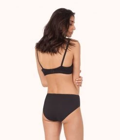 Wearlively The All-Day No-Wire Push-Up: Jet Black Bras