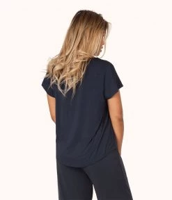 Wearlively Categories The All-Day Tee: Midnight Navy