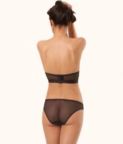 Wearlively The Smooth Strapless: Jet Black Bras 12 Wearlively The Smooth Strapless: Jet Black Bras