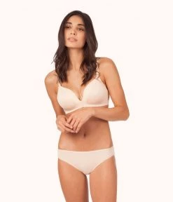 Wearlively The All-Day Deep V No-Wire: Toasted Almond Bras