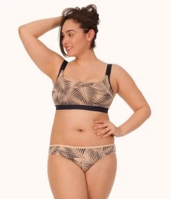 Wearlively The All-You Busty Bralette - Print: Navy Palm Print