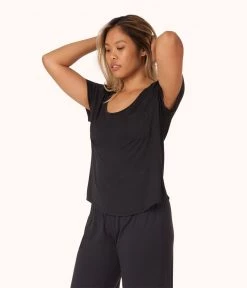 Wearlively Categories The All-Day Tee: Jet Black