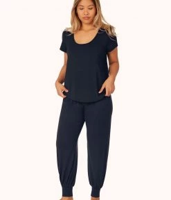 Wearlively Categories The All-Day Tee: Midnight Navy