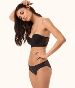 Wearlively The Smooth Strapless: Jet Black Bras