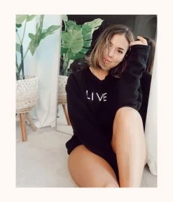 Wearlively Categories The Crew Sweatshirt: Black