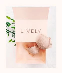 Wearlively The LIVELY Gift Box: Soft Pink Categories