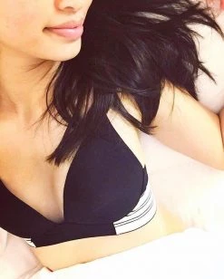 Wearlively The Deep V No-Wire: Jet Black Bras